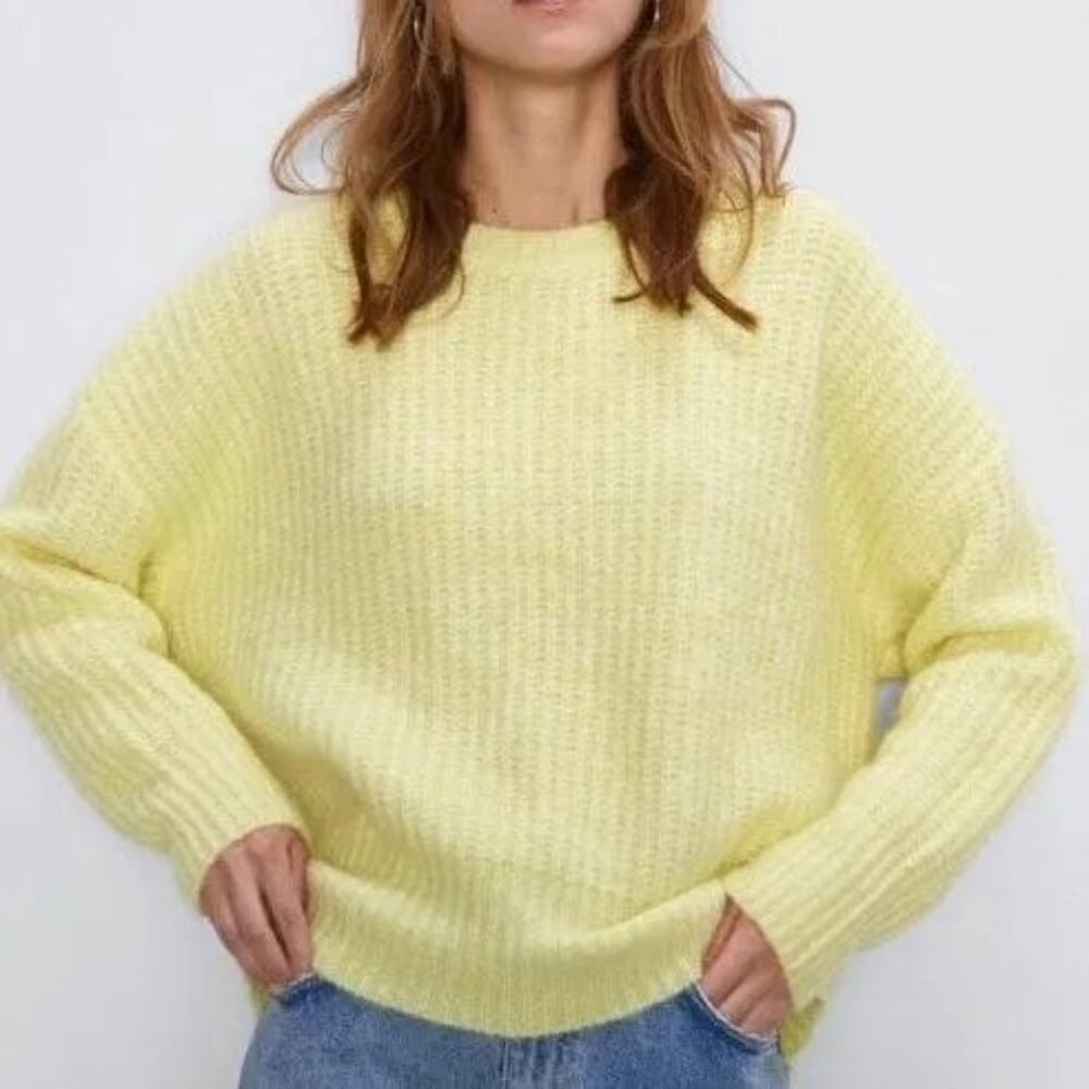 Zara | Pastel Yellow chunky knit sweater crewneck oversized  small